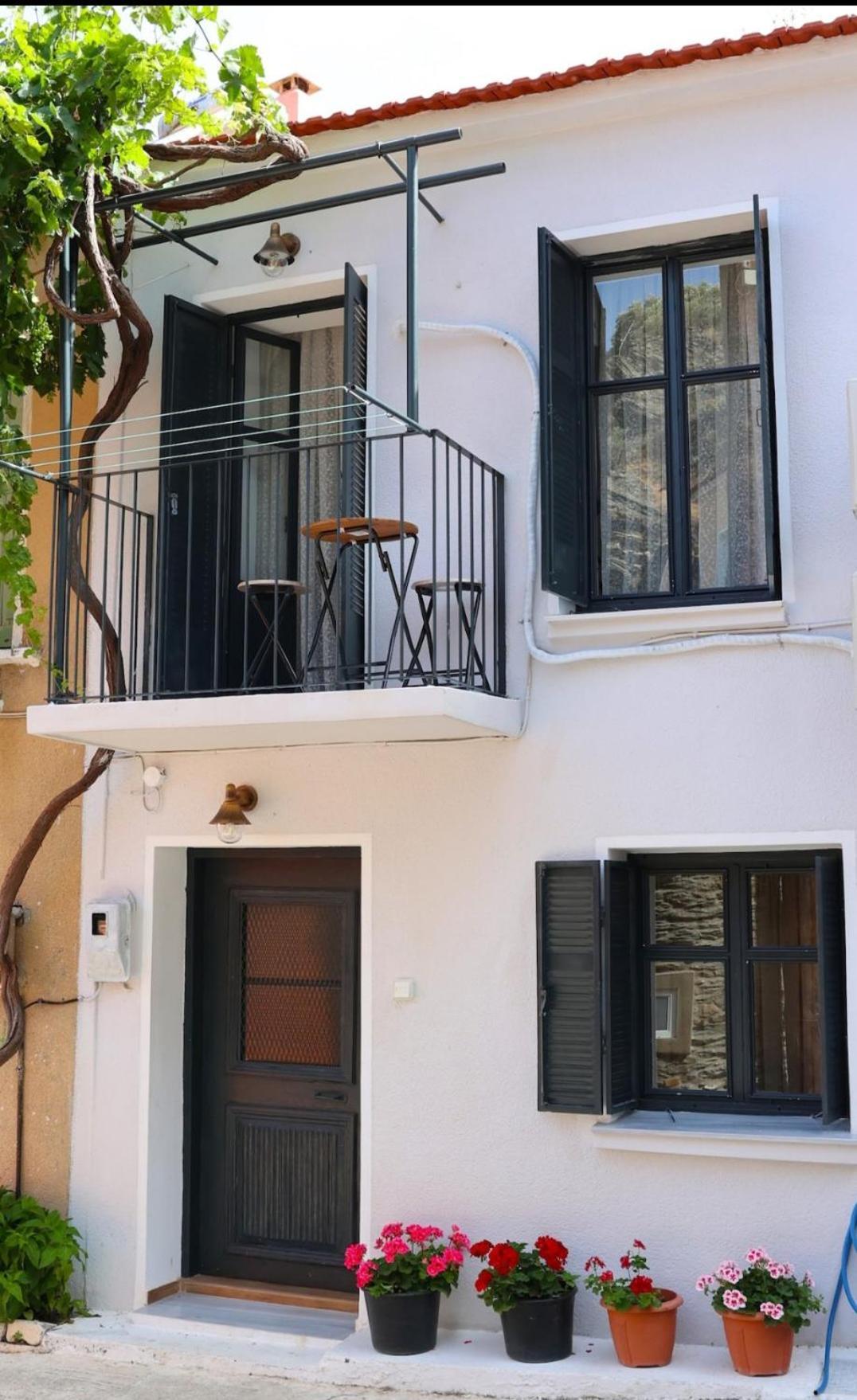 Titinas' Villa Plomari Dış mekan fotoğraf